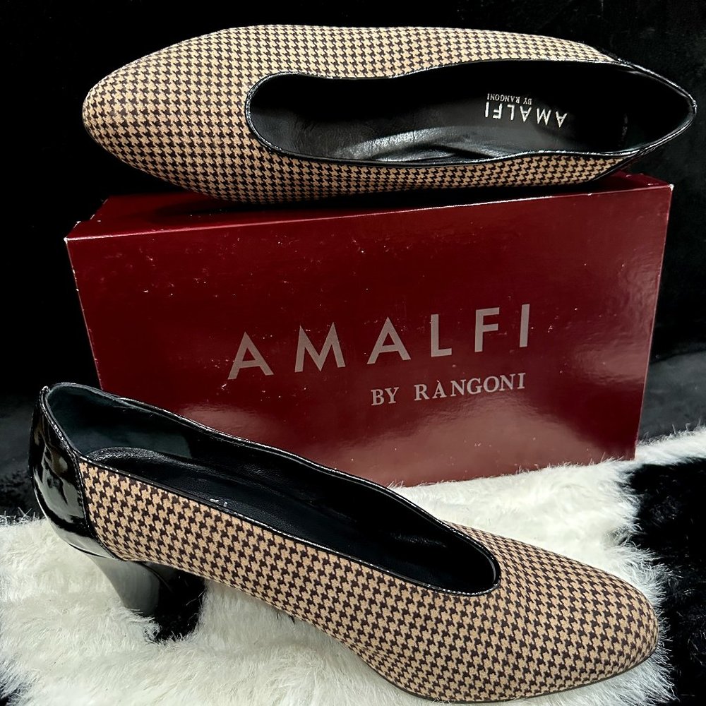 NEW Amalfi By Rangoni, Della/TES Taupe w Box